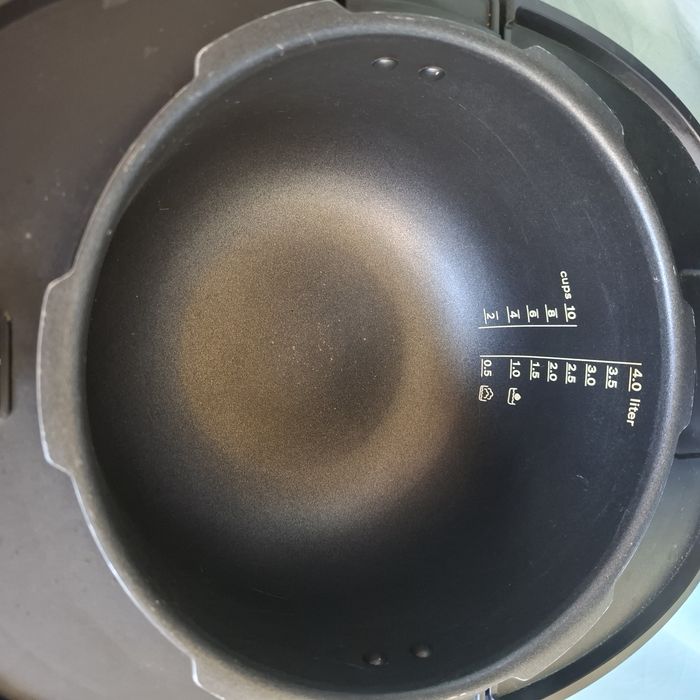 Мультиварка-скороварка BOSCH