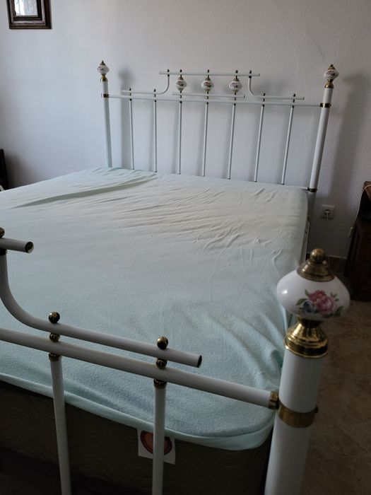 Camas de casal com estrados