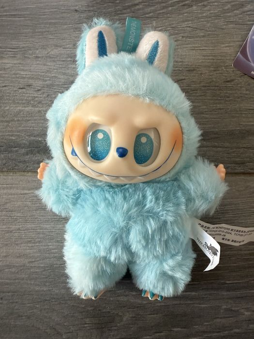 Labubu embalado e selado