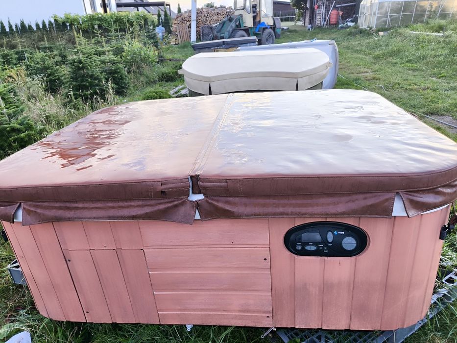 Jacuzzi zewnętrzne 3 osobowe