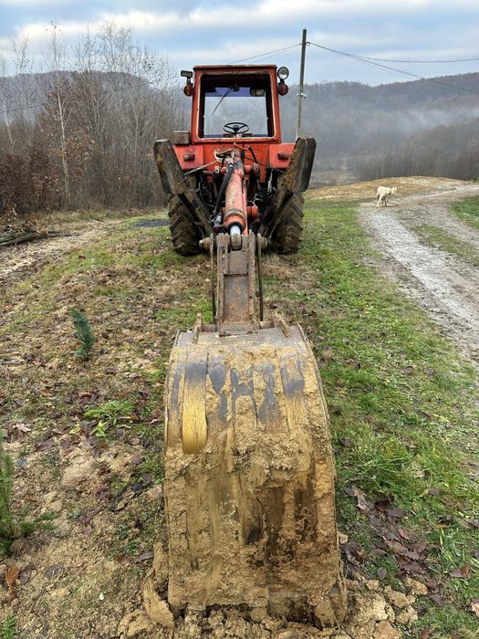 Продам ескаватор ЮМЗ