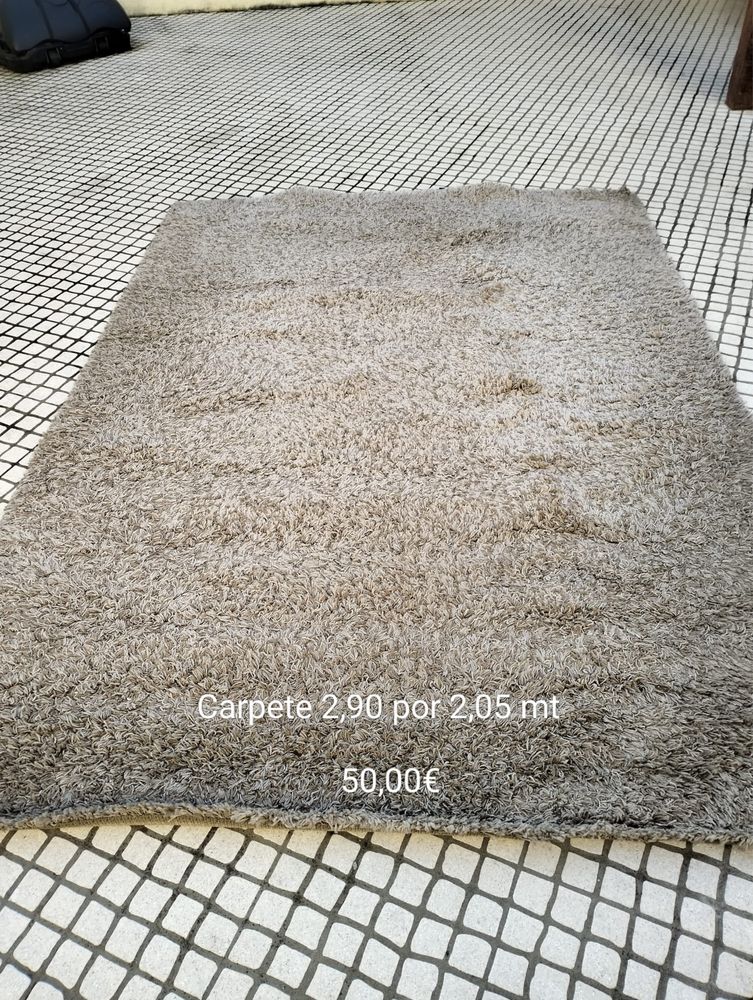 Carpetes usadas em bom estado preço das  6 fica por 100€