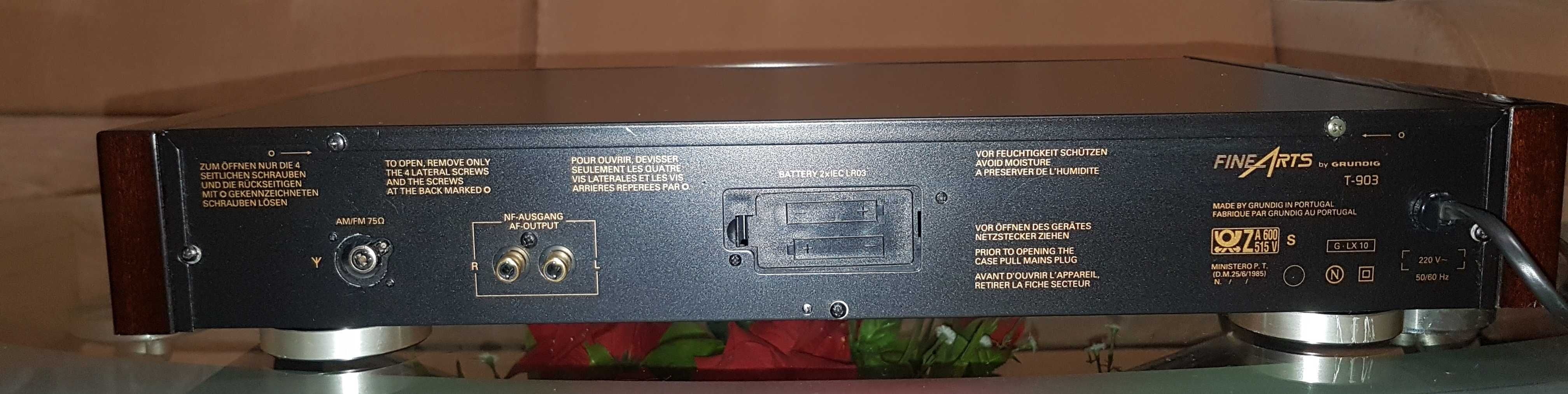 Тюнер Grundig Fine Arts T-903 made in Portugal by Grundig