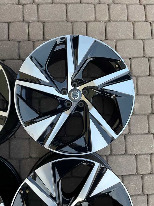 Oryginalne alufelgi Volvo 5x108 20 cali XC90 Bicolor R-Design