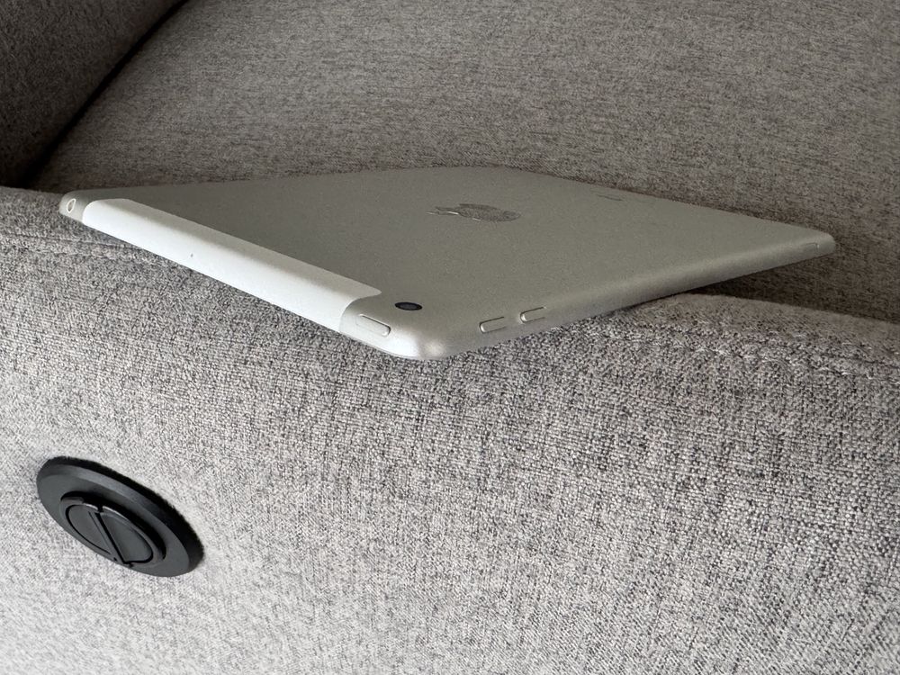 Apple iPad 6 128Gb