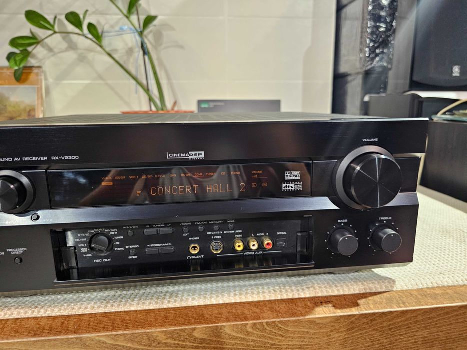 AV ресивер Yamaha RX-V2300 15кг/6х110Вт/Dolby Digital DTS