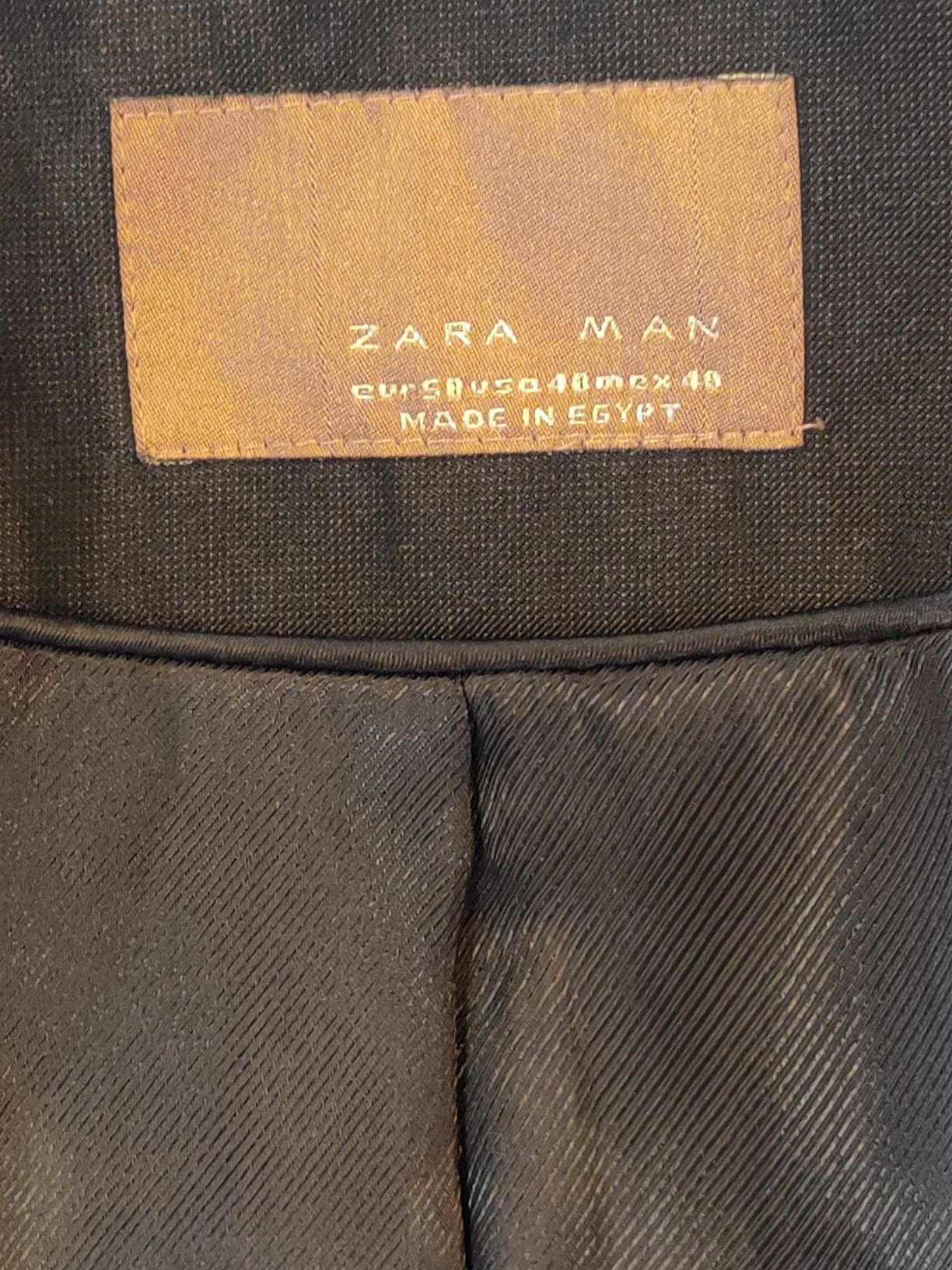 Brązowy garnitur męski marki Zara