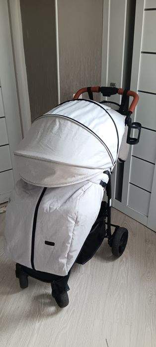 Дитячий візочок прогулянковий Bubago Model2 Beige від 0-3 років
В комп