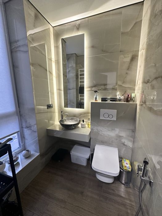 Продаж будинку в місті