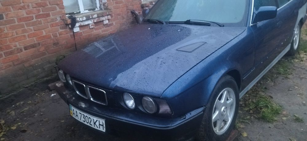 Продам бумер е34 с мотором м20б25