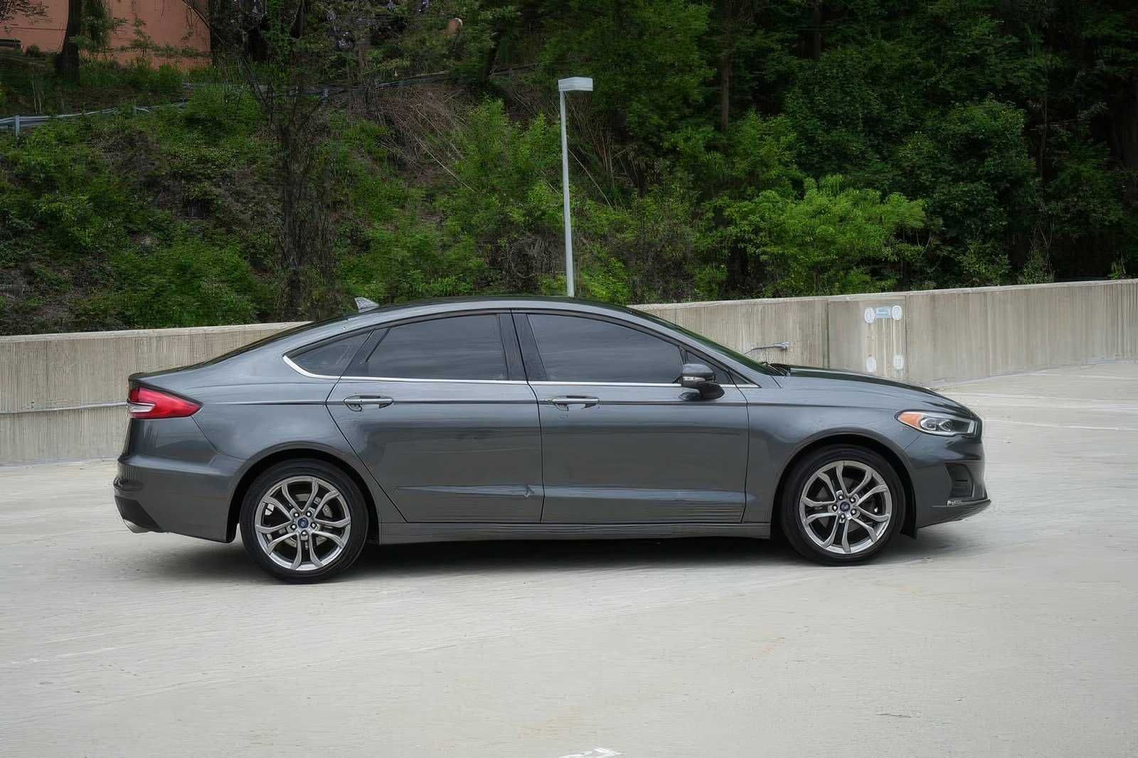 2020 Ford Fusion SEL