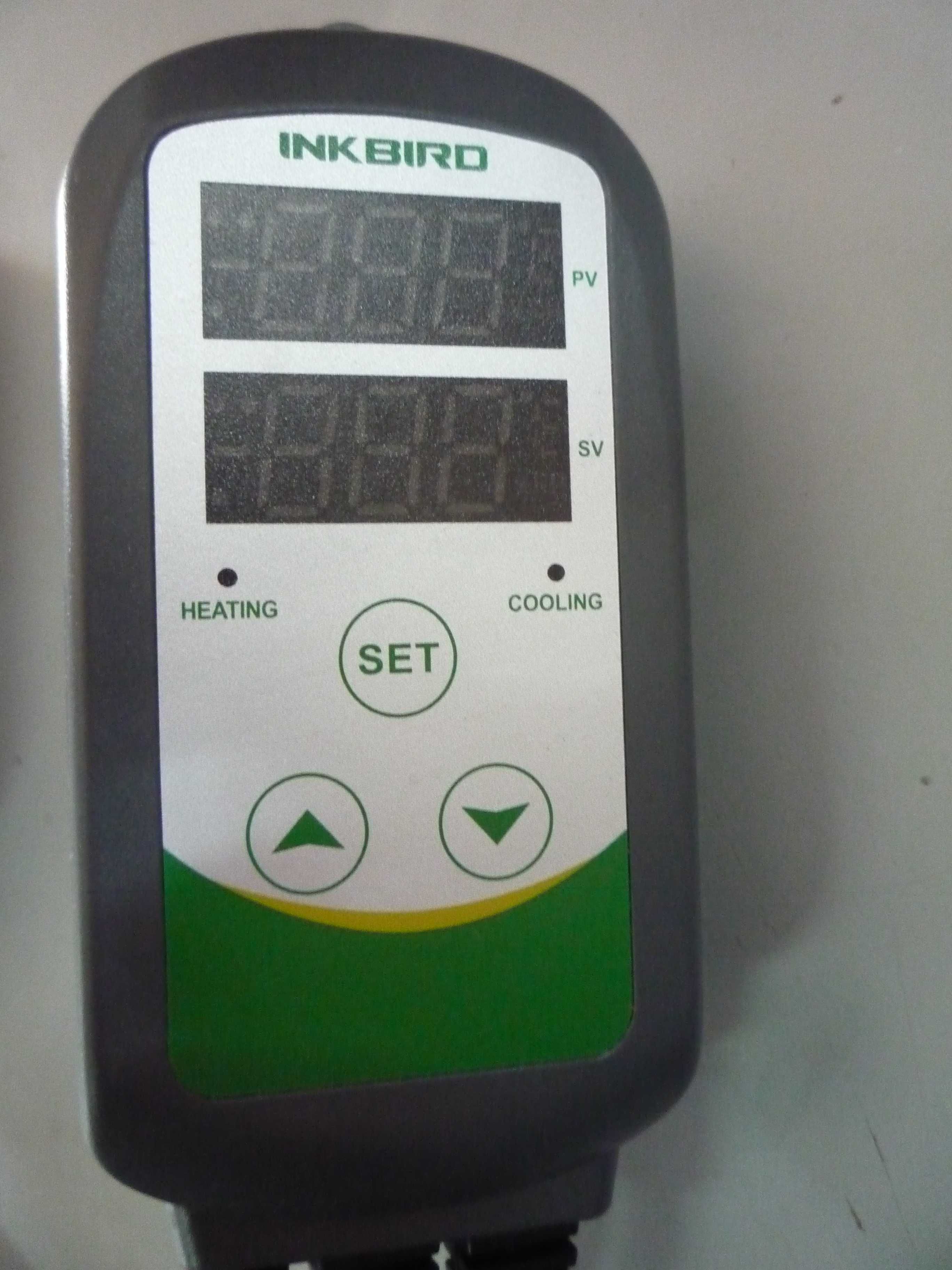 Gniazda do kontroli temperatury  INKBIRD