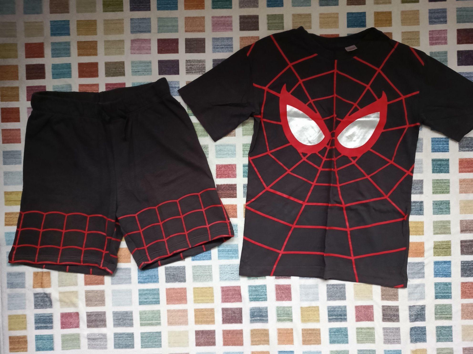 Komplet zestaw spiderman h&m 134 koszulka spodenki