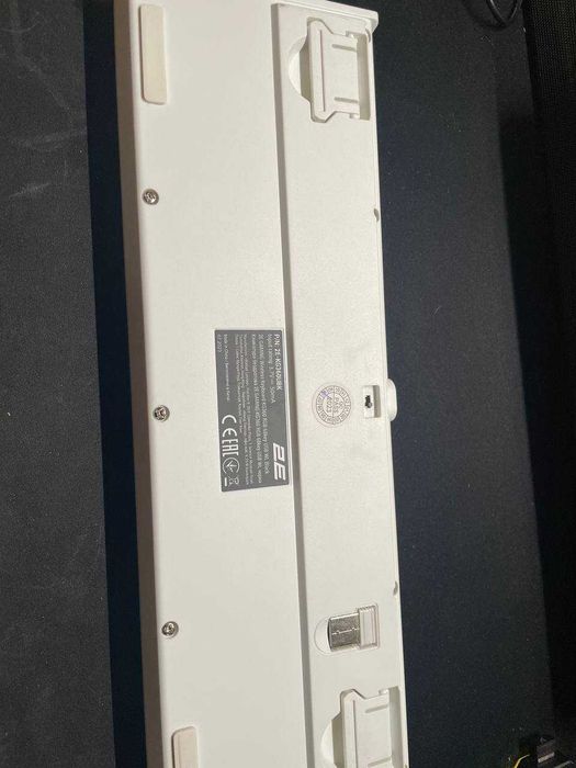 Бездротова ігрова клавіатура 2E Gaming KG360 WL • RGB • 68 клавіш