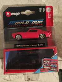 Burago World Tour - 1971 Chevrolet Camara Z/28 - 1/64 - abre capo