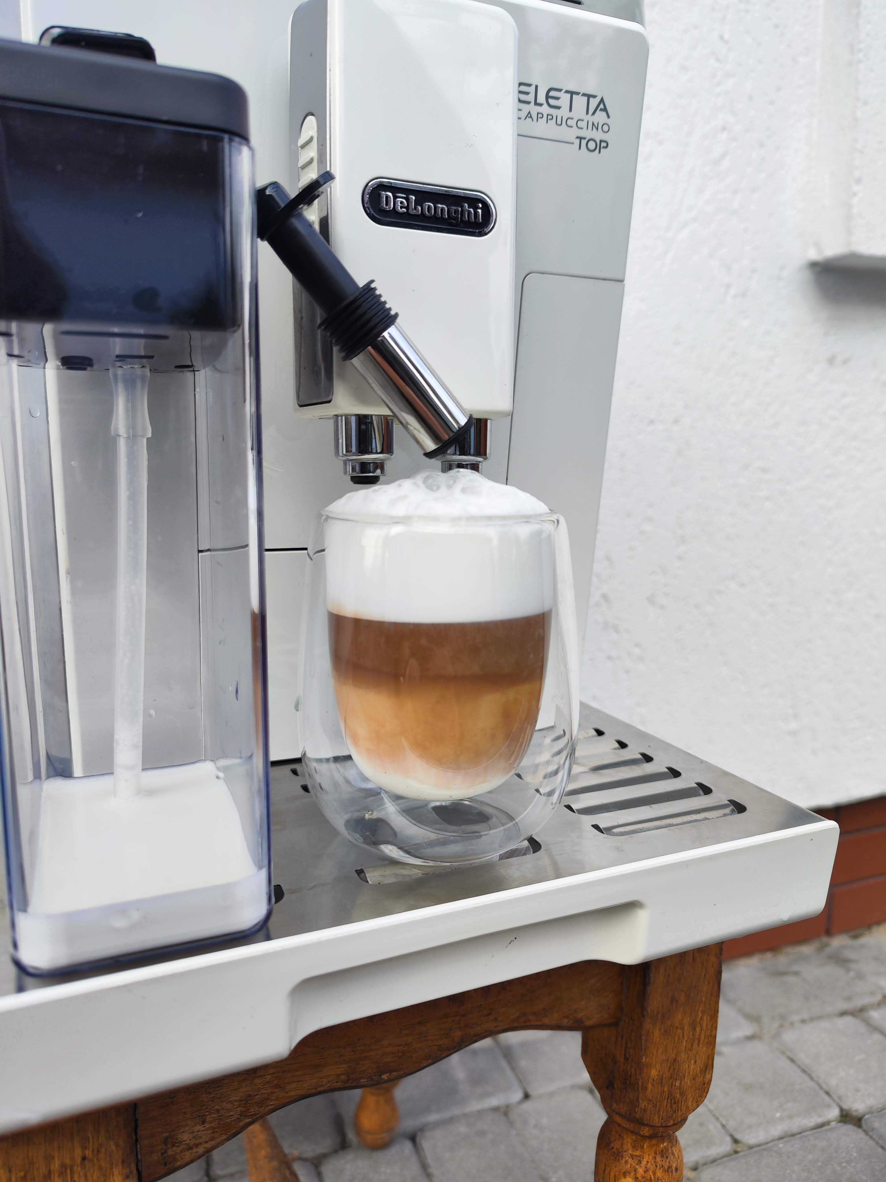 Кавомашина кофемашина Delonghi Eletta Cappuccino Top ECAM 45.766.W