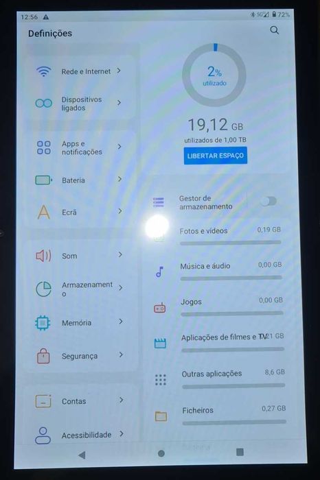 Tablet com Android 14