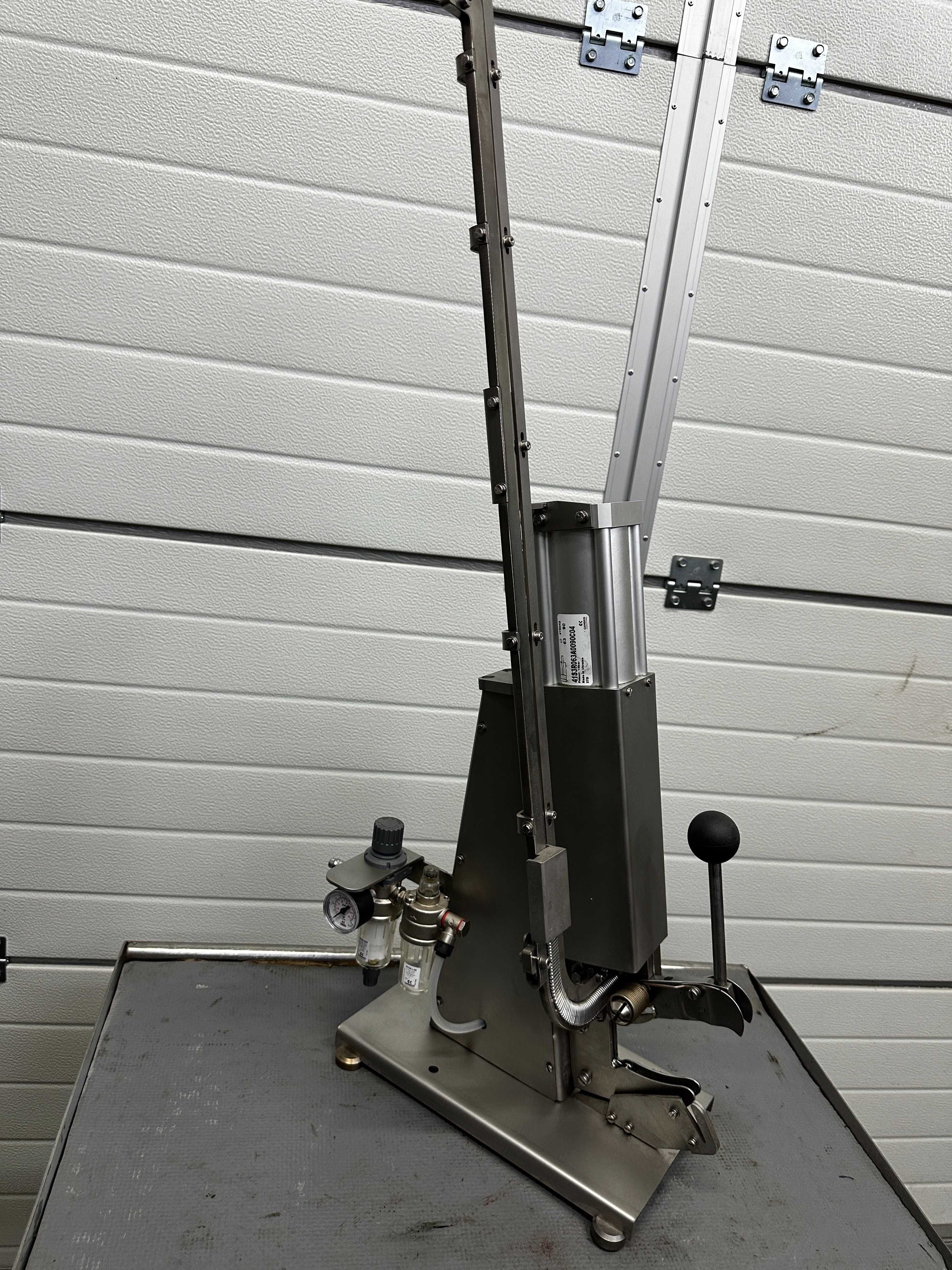 Кліпсатор однокліпний КН-3С