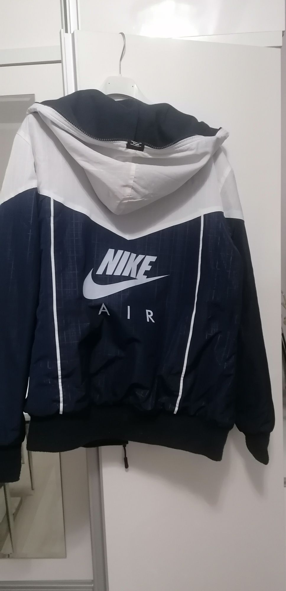 Sprzedam  dwustronną kurtkę nike