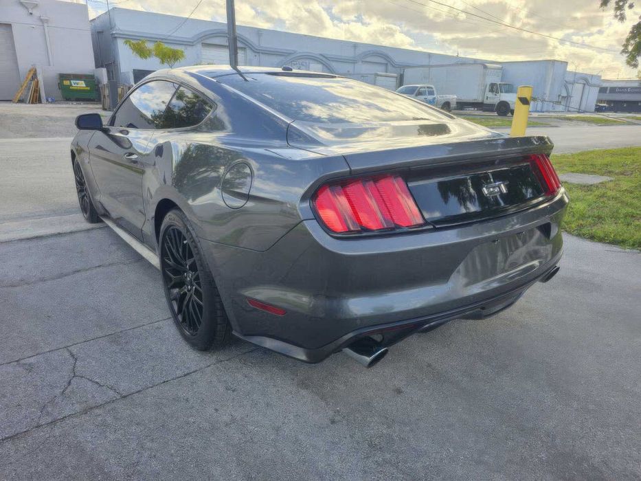 Ford Mustang GT Premium      2015