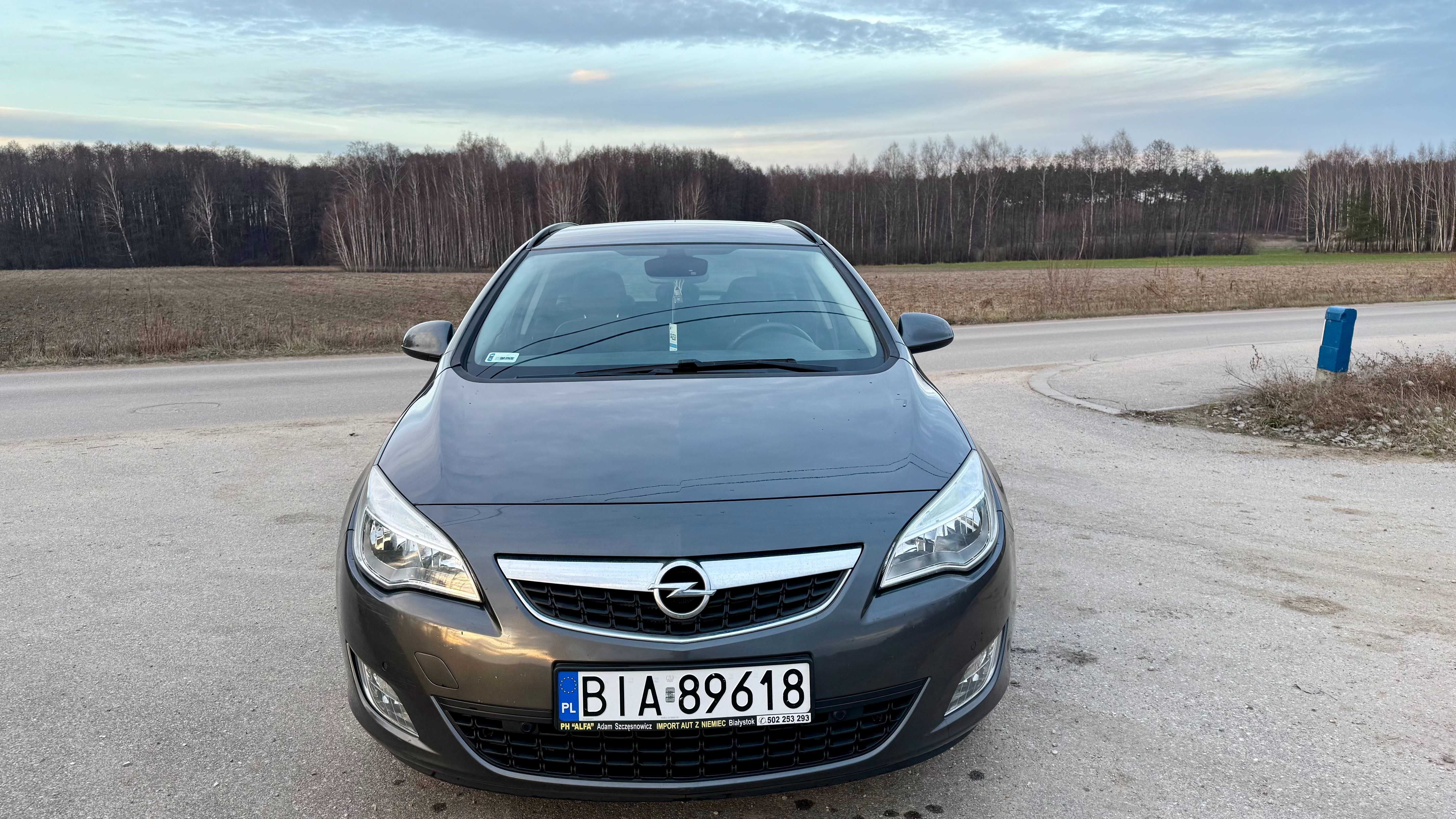 Opel astra j 1.4 2012r