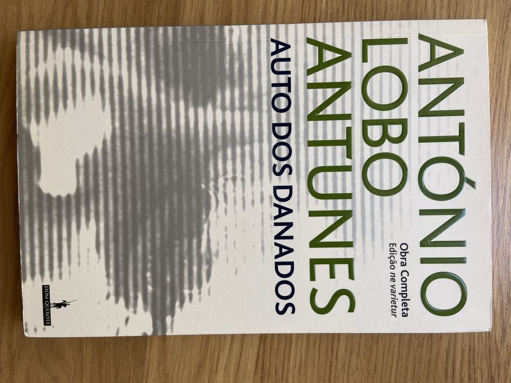 Livros de vários autores