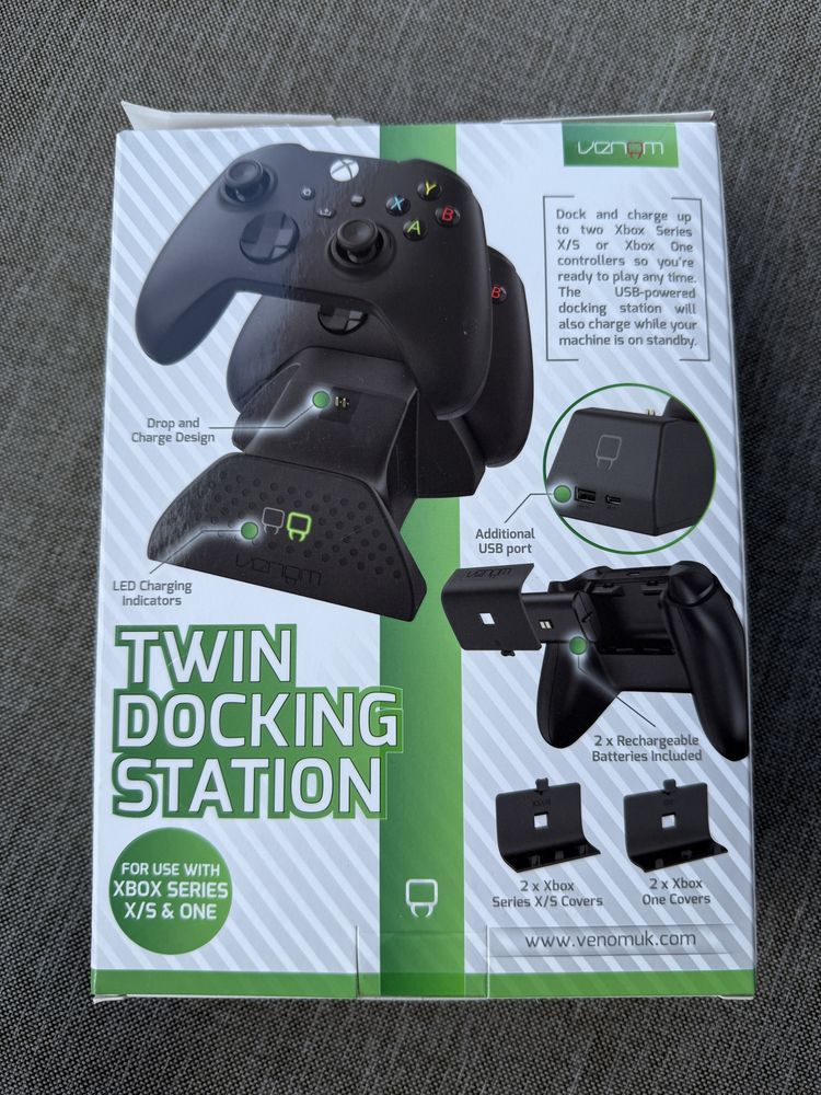 Venom podwójna stacja dokująca do padów Xbox + akumulatory *nowe*