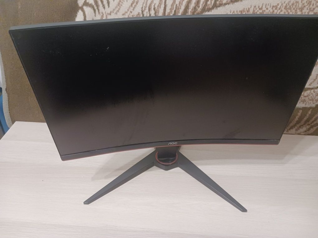 Monitor NOC uszkodzony