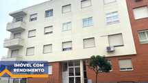 Apartamento T3 em Alhos Vedros com Elevador e Estacionamento