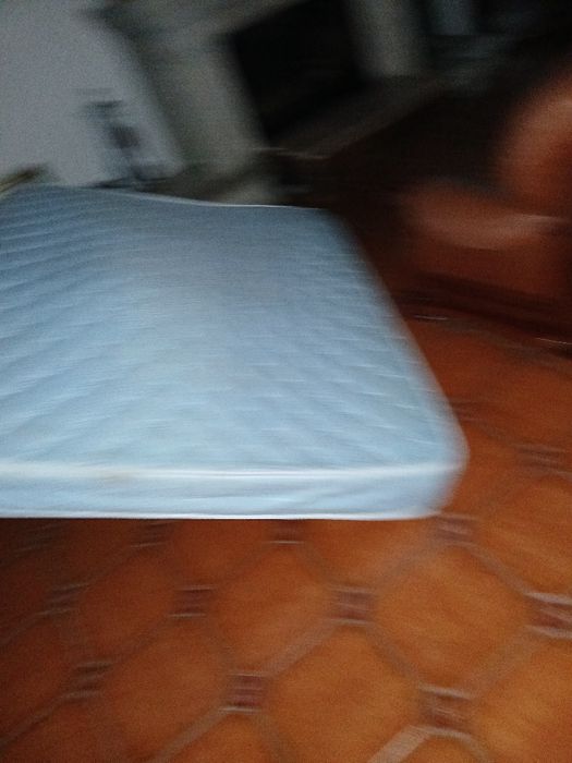 Cama casal 1,50 + colchão