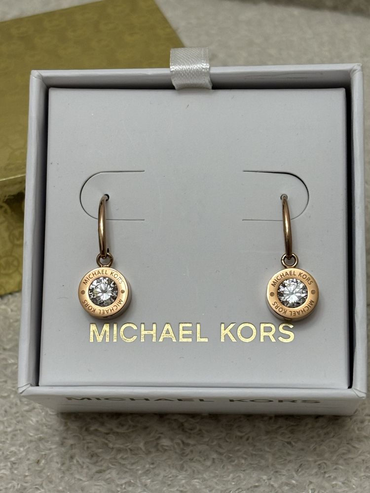 Nowe kolczyki Michael Kors