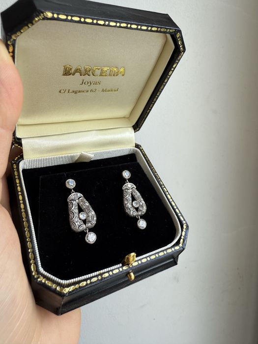 Kolczyki Art Déco z platyny i diamentów – ok. 1930 r.