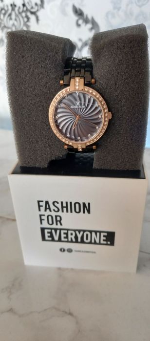 Часы кварцевые Daniel Klein