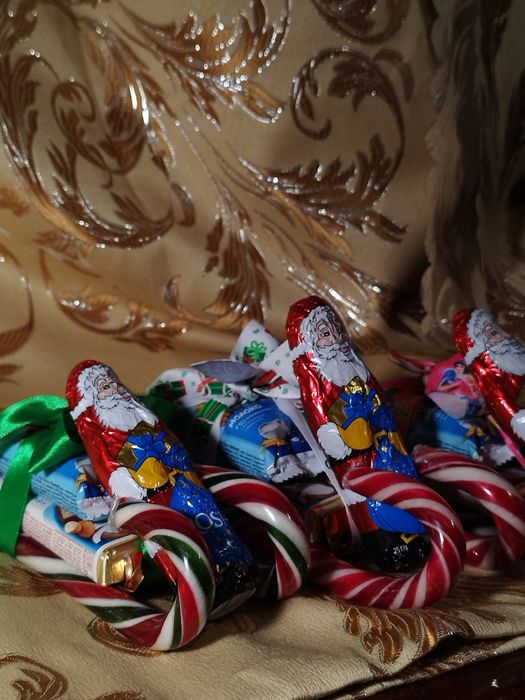 Солодощі, подарунок дитині