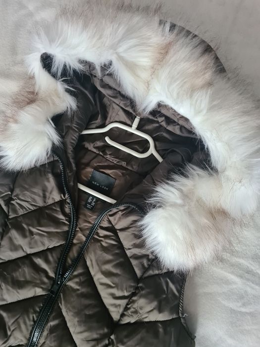 Bezrękawnik khaki z kapturem