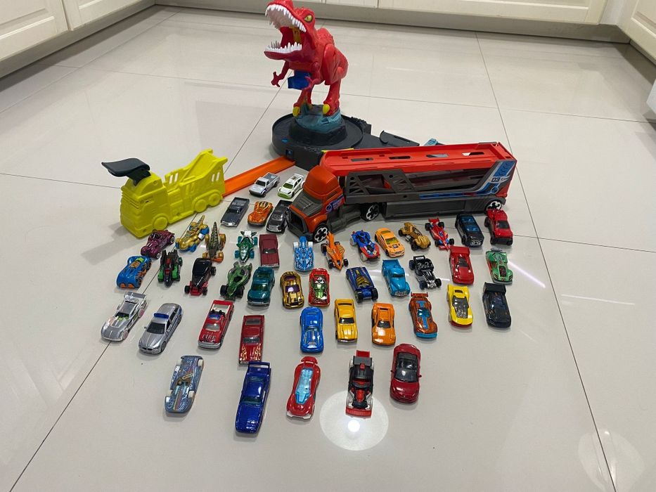 Hot wheels T-rex cars samochody zeataw zabawki