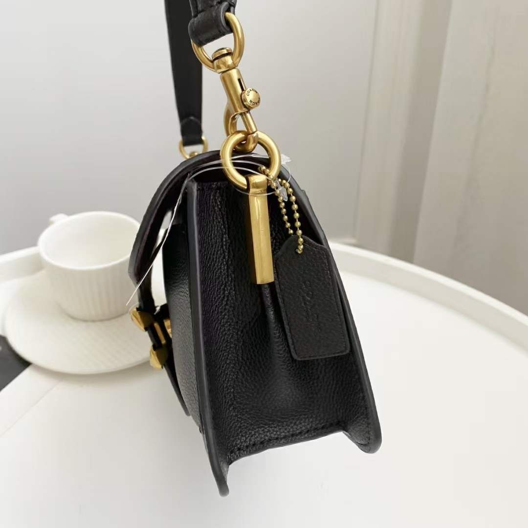 Сумка Coach Tabby 26 black