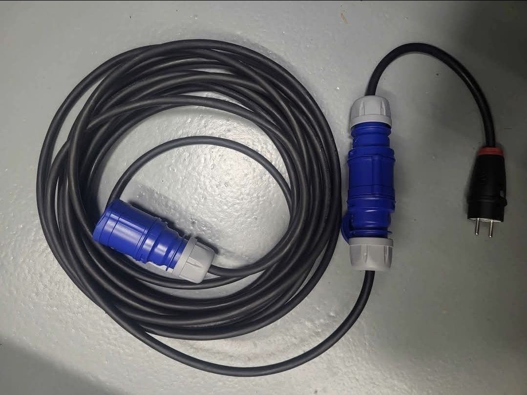 3x2.5mm2 15metrow z adapterem do kampera,  łodzi, przyczepy itp