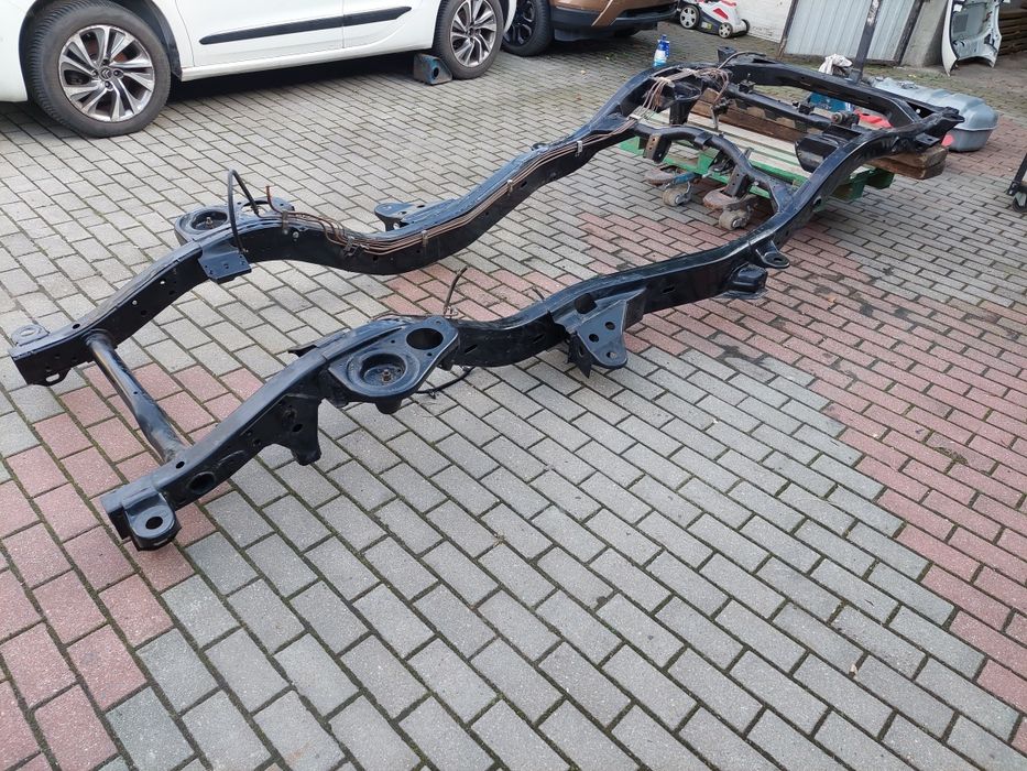 Nissan Patrol Y60 2.8 3 drzwi 1993 rok rama