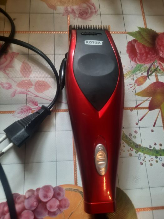 Продам машинку для стрижки.