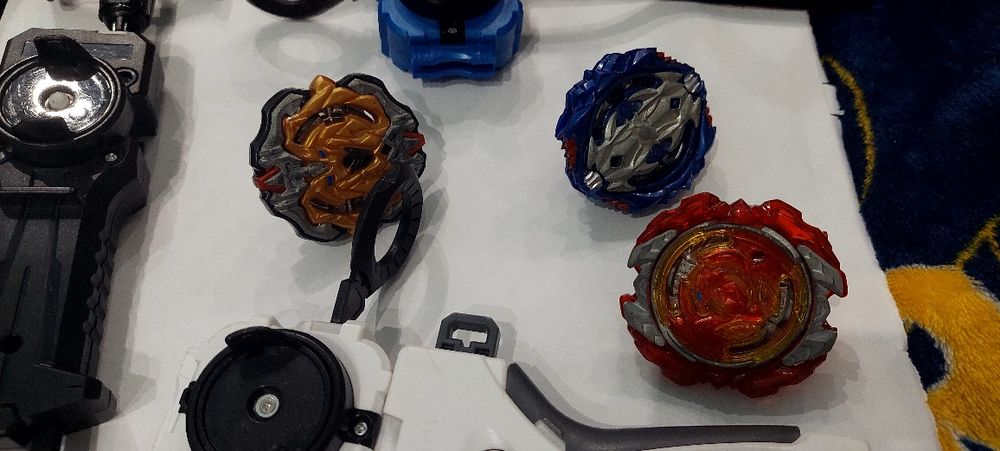 Беблейд, крутілка ,бейблейд