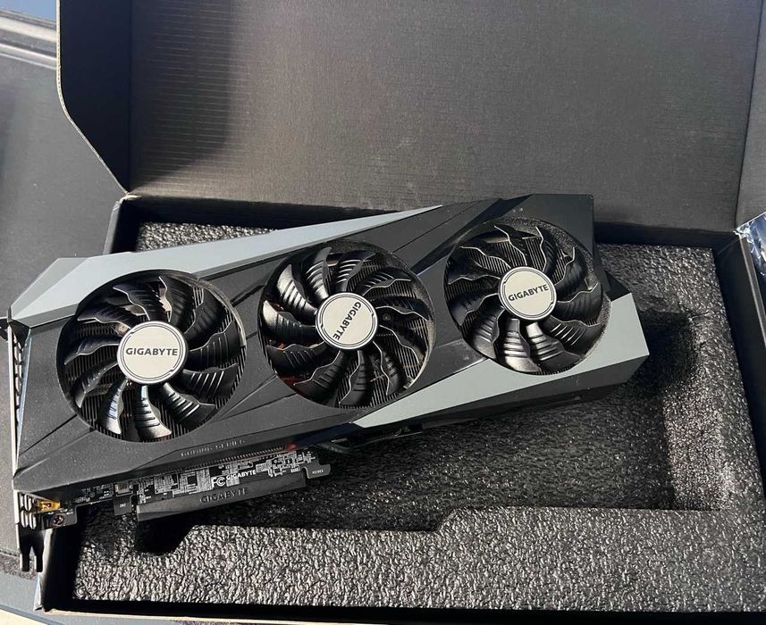 GIGABYTE RTX 3070 Ti Gaming OC