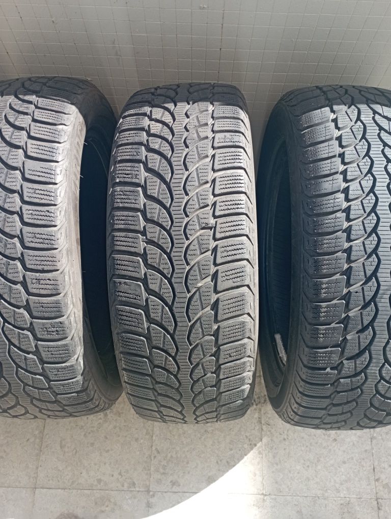 Pneus Bridgestone blizzak 195-55-R16