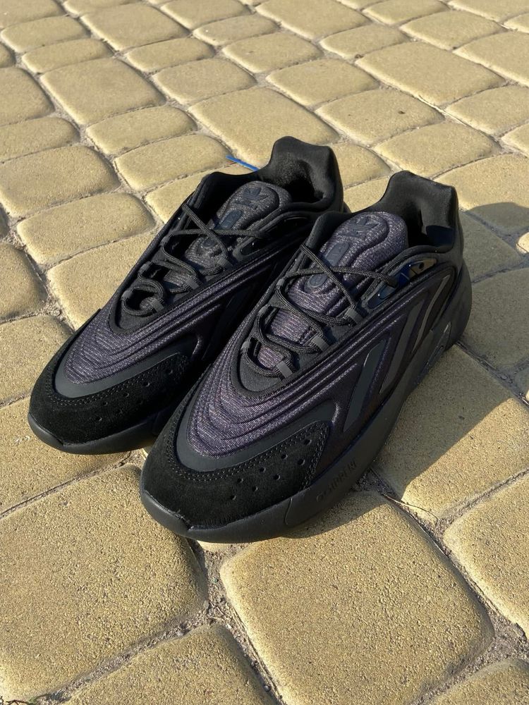 Кросівки Adidas Ozelia чорні 44,45,персик 36-41