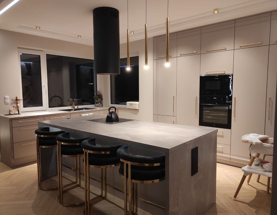 Meble na wymiar kuchnie,szafy garderoby.