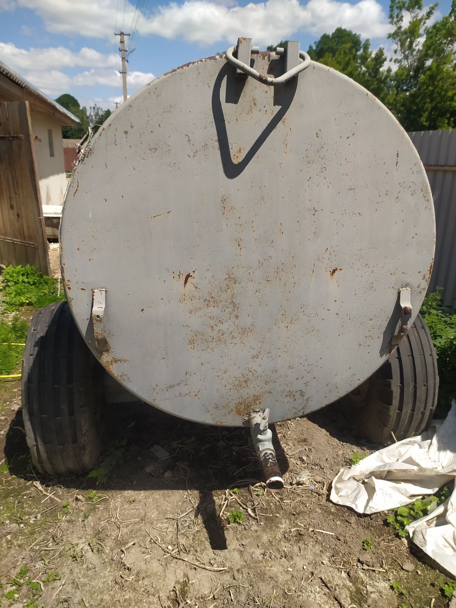 Продам бочку 3 м3