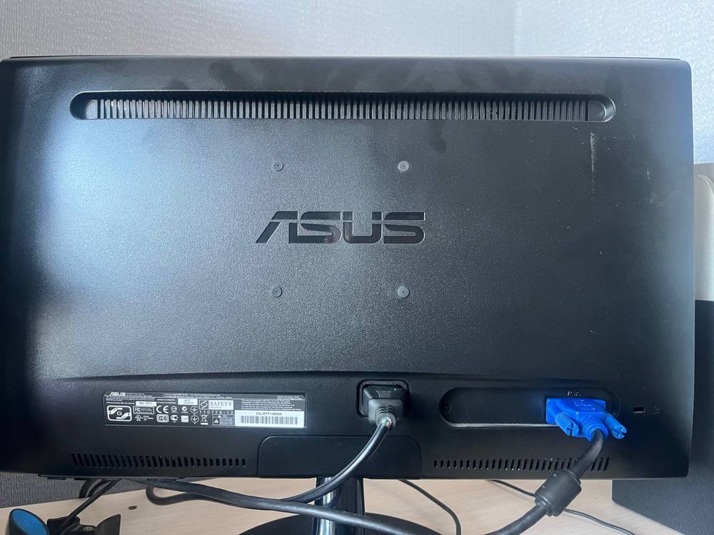 Монітор Asus 2013