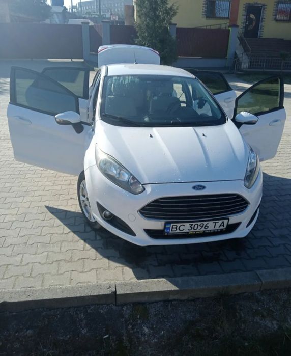 Ford Fiesta. Автомобіль. Машина