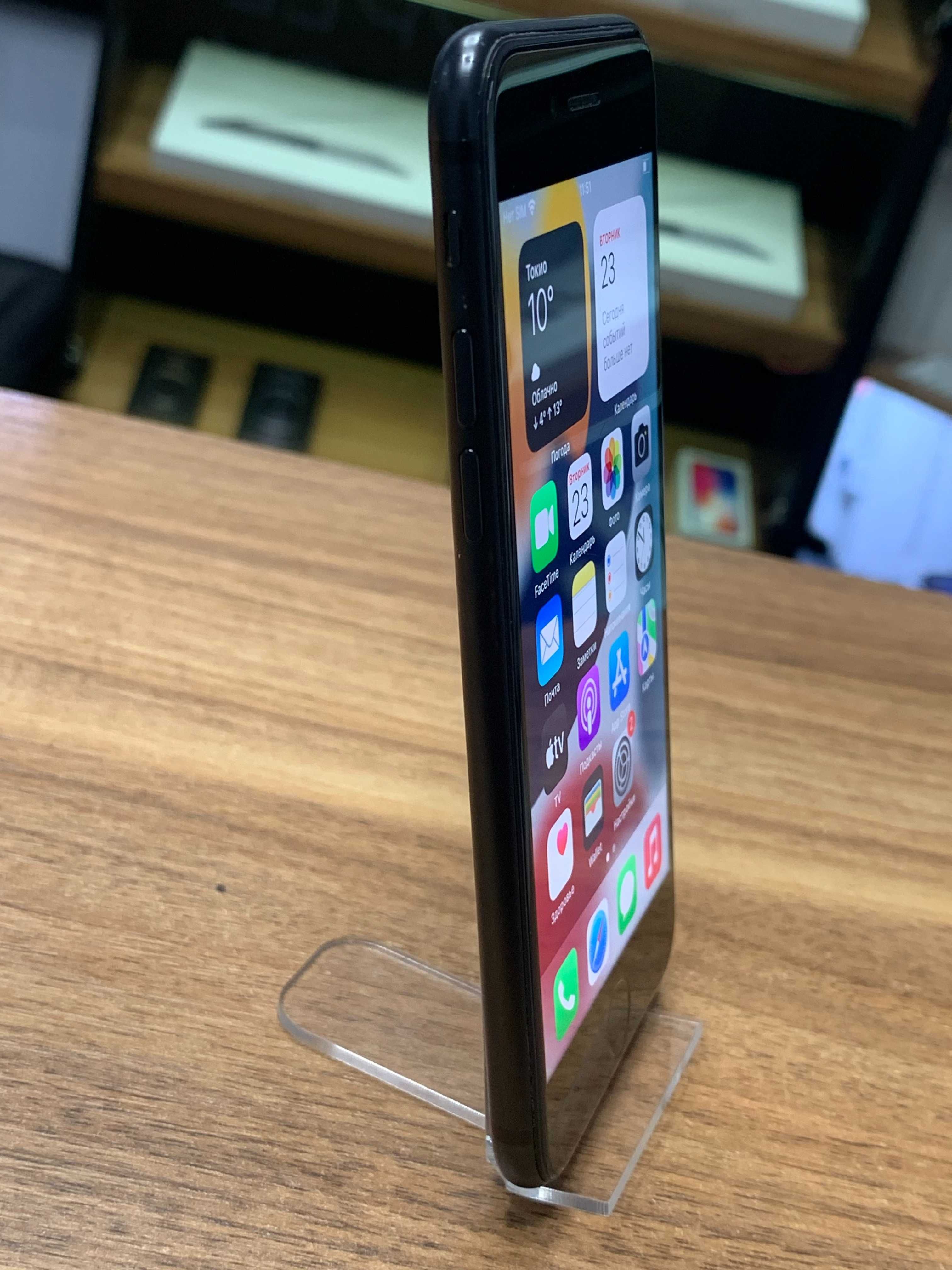 Apple iPhone 7 128GB Black | Гарантія 3 міс