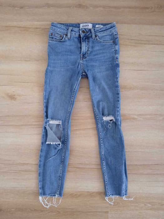 Modne jeansy z dziurami New Look Petite model JENNA skinny